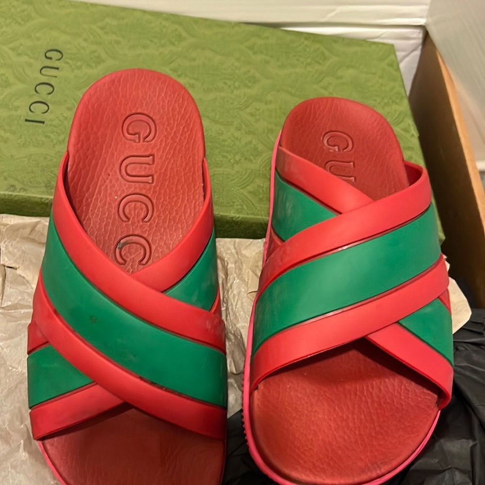 Rubber Gucci sandals